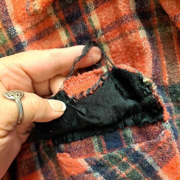 Mac Campbell Flannel Shirt Mens M Red Plaid Wool Blend Vintage XL 80s Hong Kong - Picture 4 of 11